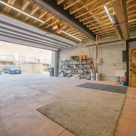 Chicago Mid-Century Gem Steps From United Center Villa Екстериор снимка