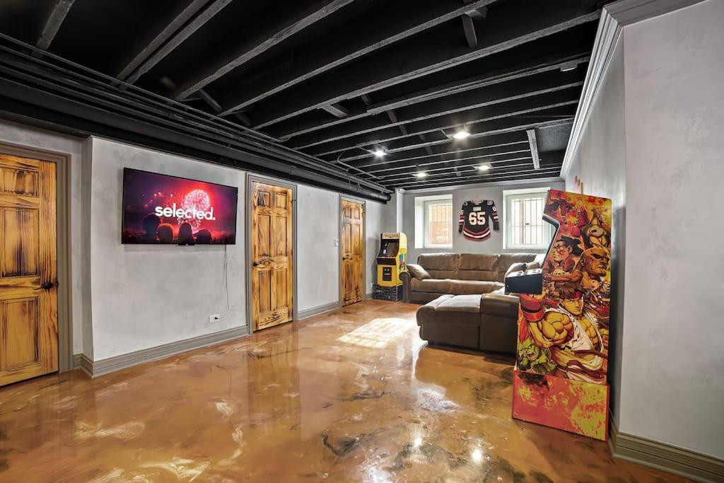 Chicago Mid-Century Gem Steps From United Center Villa Екстериор снимка